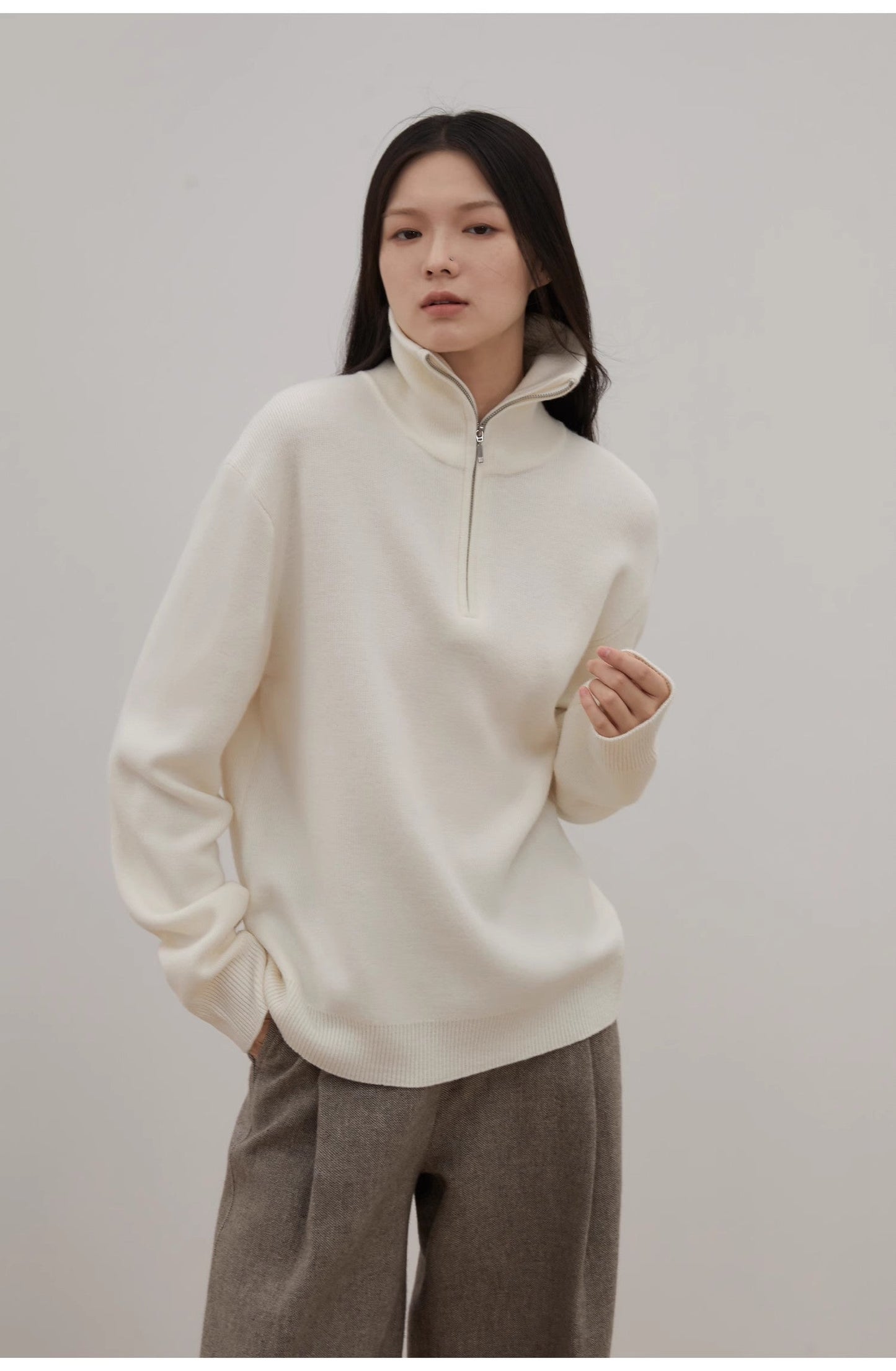 Éloane Merino Wool Zipper Turtleneck Sweater