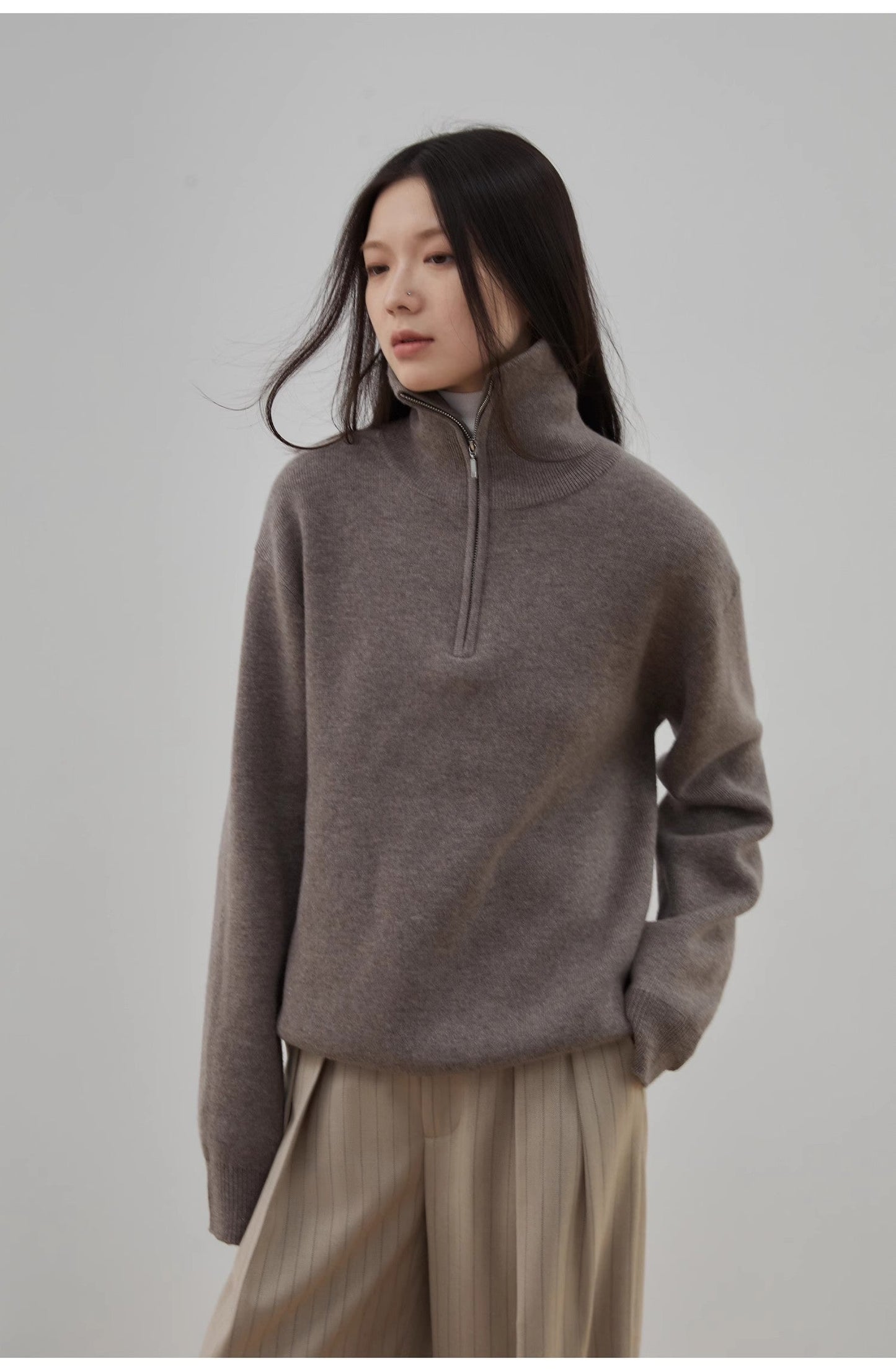 Éloane Merino Wool Zipper Turtleneck Sweater