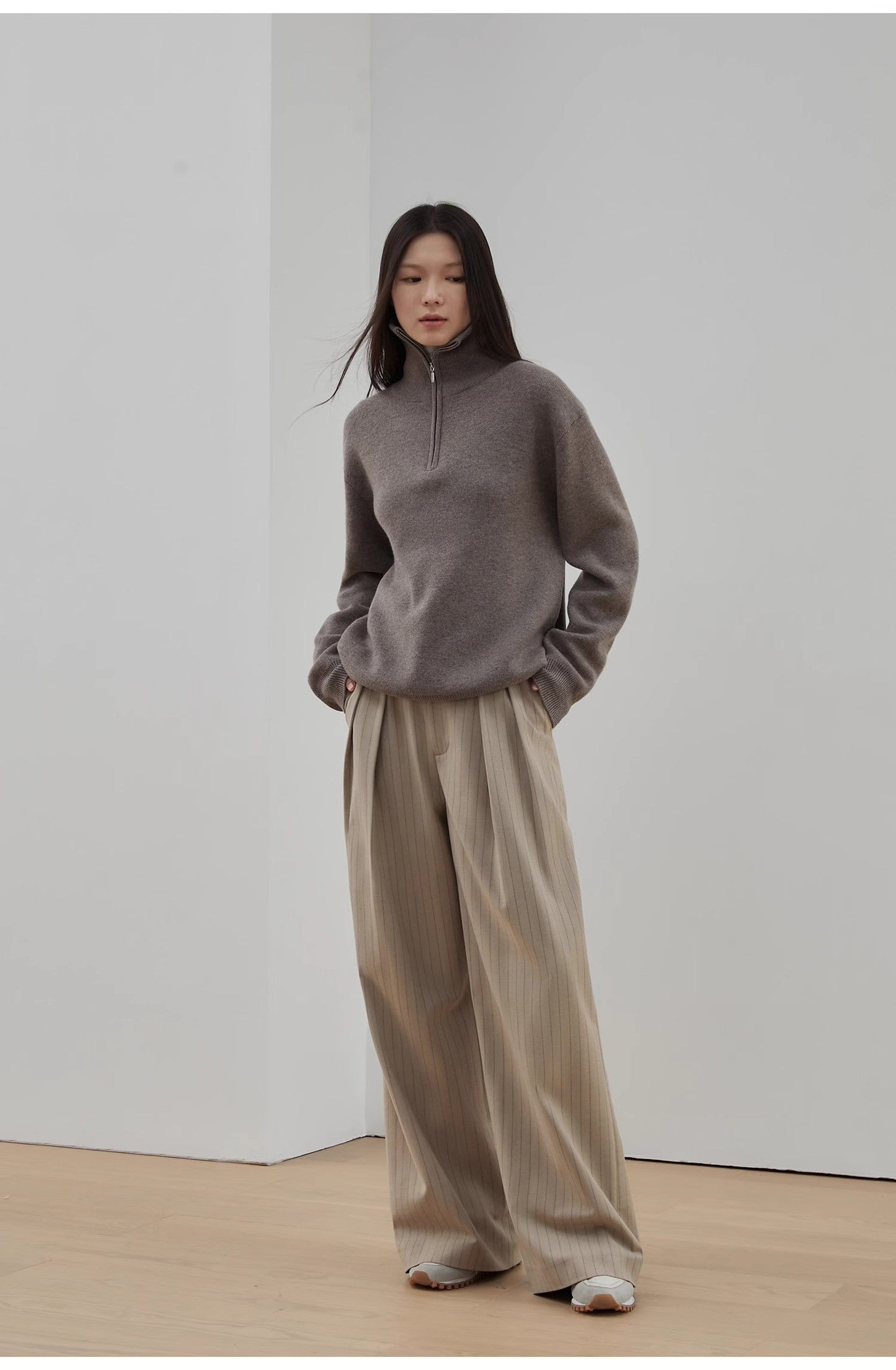 Éloane Merino Wool Zipper Turtleneck Sweater