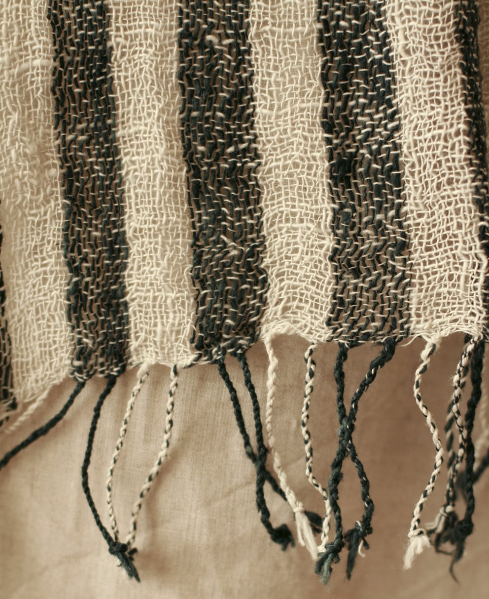 RAWA Handmade Raw Cotton Scarf in Onyx
