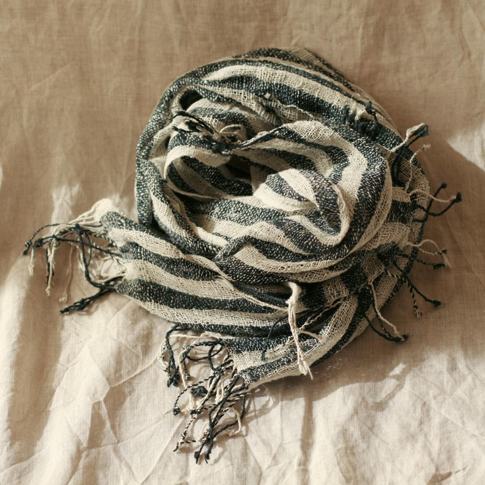 RAWA Handmade Raw Cotton Scarf in Onyx